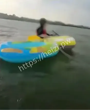 父子划桨板遇台风父亲遇难