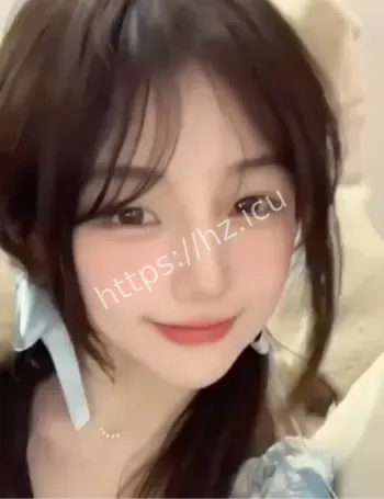 芋圆呀呀甜美自拍